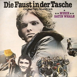 Satin Whale Die Faust In Der Tasche